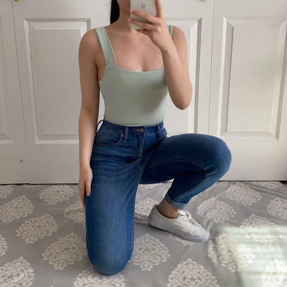 AIRY - Sage Sleeveless Cut-Out Back Bodysuit - Picture 6 of 9